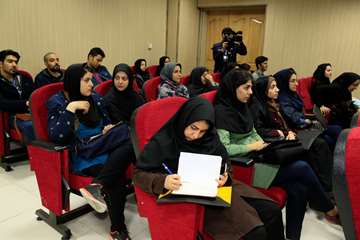 سمینار «تمایل به بازیهای ویدئویی خشن؛ رویهی سیاه شخصیت انسانی»